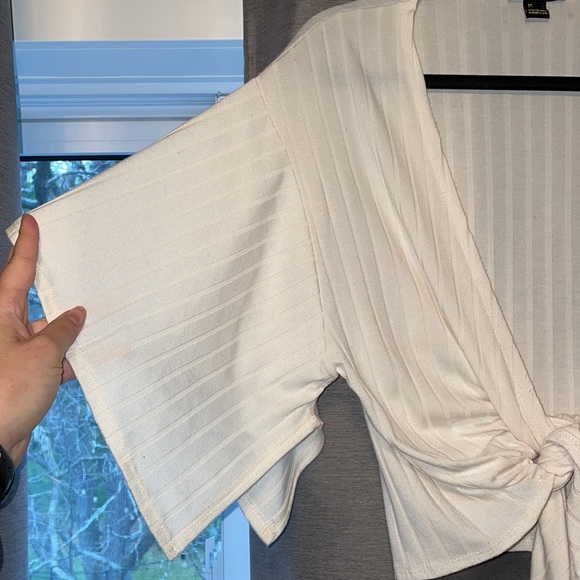 Tie crop top - Picture 2 of 2